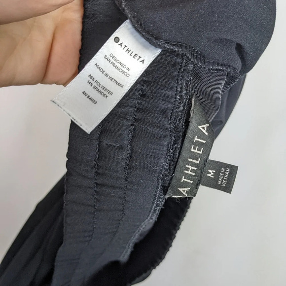 Athleta Black Hilltop Jogger Zipper Pockets - Picture 6 of 6